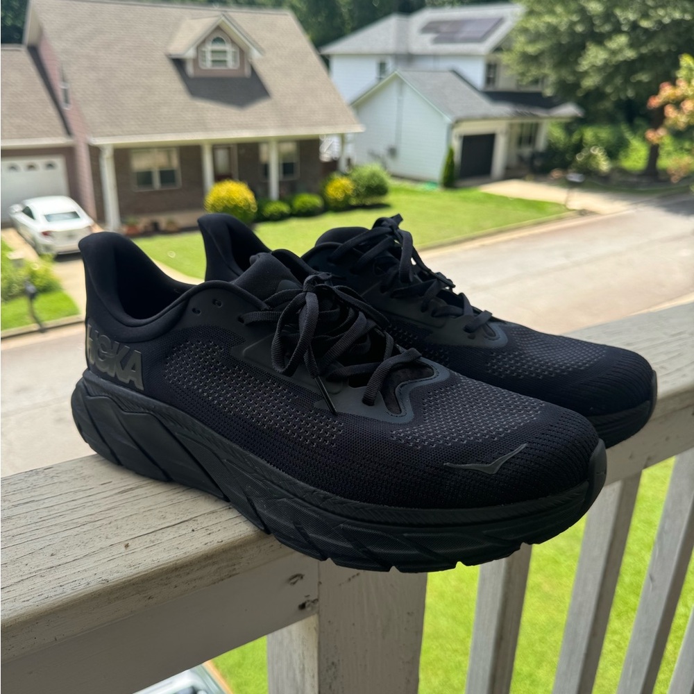 Hoka One One Arahi 7 Men’s 13 BRAND NEW!